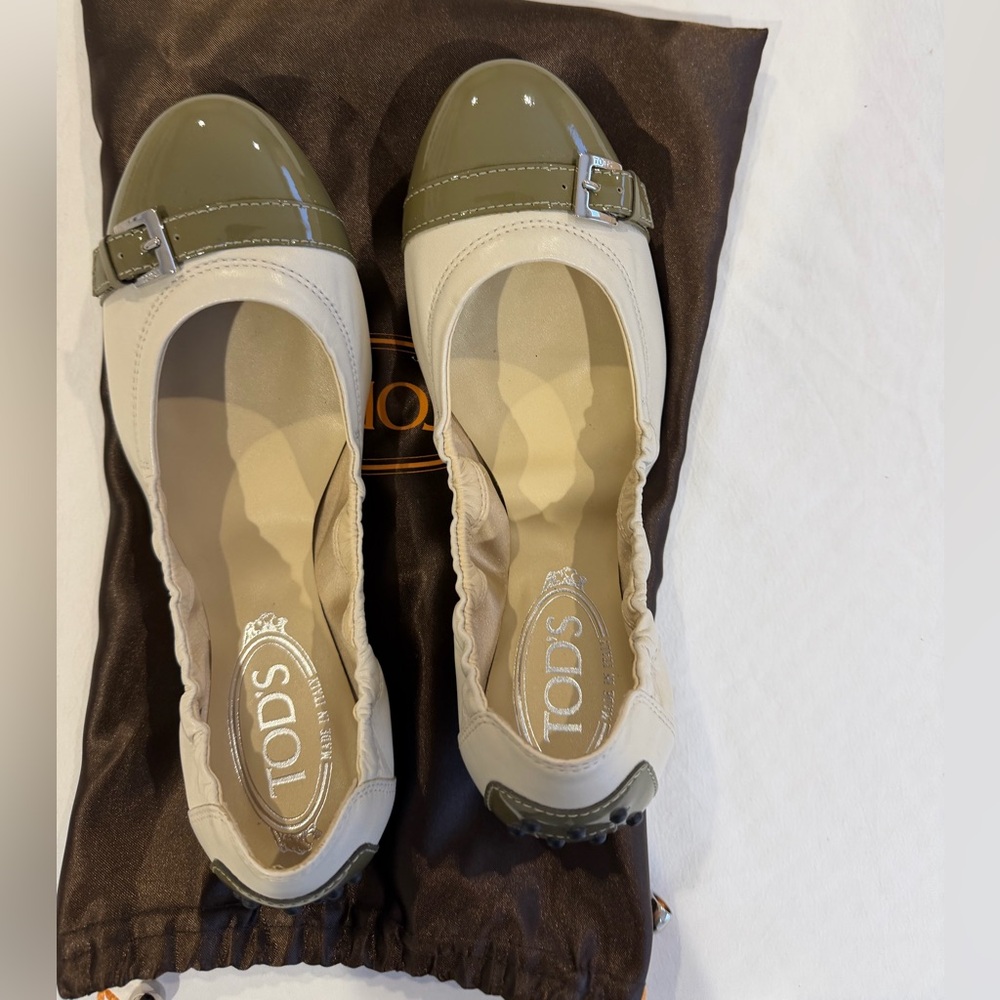 NEW Tod’s Scrunch Ballerina Flats